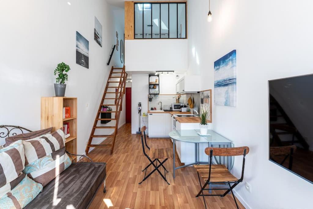 Duplex Charmant : Fibre Optique Wifi - Netflix - Confort + Grenoble Exterior foto
