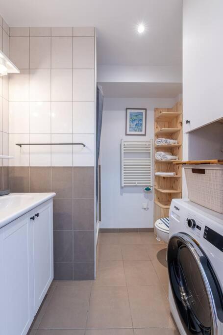 Duplex Charmant : Fibre Optique Wifi - Netflix - Confort + Grenoble Exterior foto