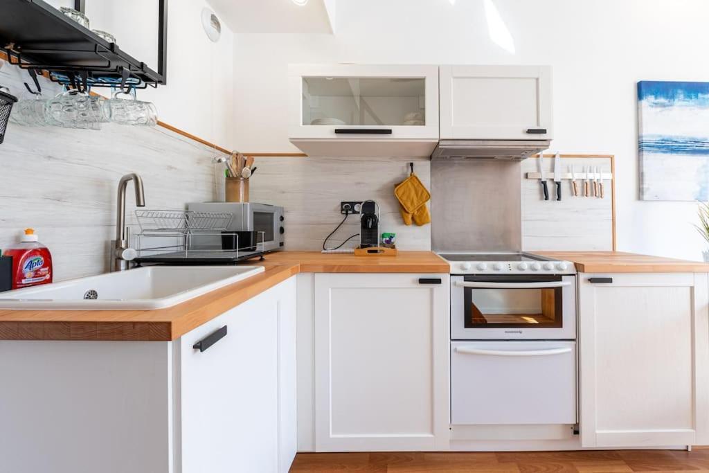 Duplex Charmant : Fibre Optique Wifi - Netflix - Confort + Grenoble Exterior foto